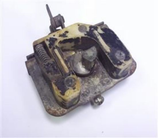 Picture of BOOT LATCH INTERIOR USED(813702U)