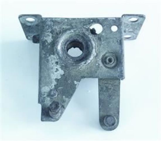 Picture of BONNET CATCH PLATE USED - ON BULKHEAD - MK2(724190U)