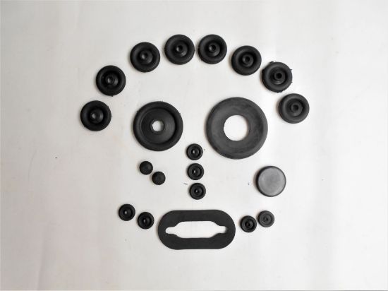 Picture of BODY BULKHEAD GROMMET SET ALL TR6 MODELS(JPX821)