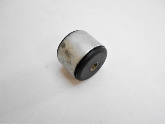 Picture of REAR RADIUS ARM BUSH RUBBER (TO BODY)DRIVESHAFT MODELS(146321)