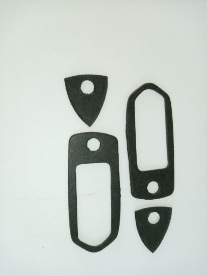 Picture of DOOR HANDLE OUTER GASKETS PAIR(617402-3)