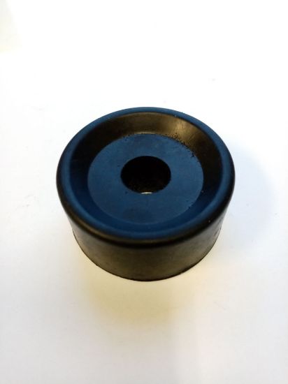 Picture of DIFF MOUNTING RUBBER LOWER STAG/TR6/2000 ESTATE(134236)