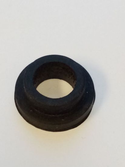 Picture of FAN BLADES RUBBER MOUNTING BUSH VIT/GT6/TR6(108496)