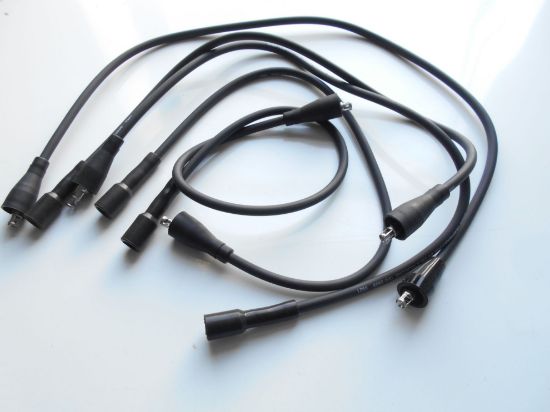 Picture of PLUG LEAD SET SILICONE LATE MODELS(GHT183)