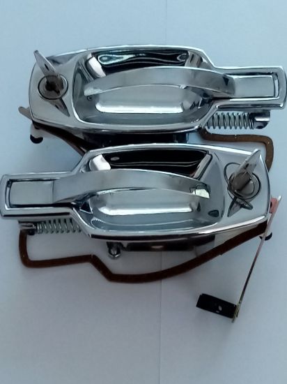 Picture of DOOR HANDLE PAIR CHROME SPITMKIV/1500/GT6MK3(JPR888/1)