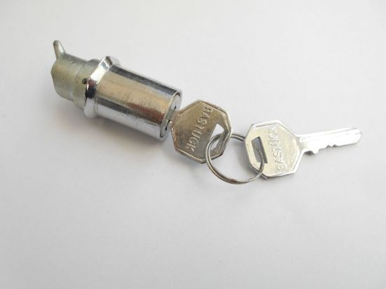 Picture of BOOT LOCK BARREL AND KEY TR6(518102)